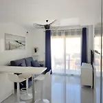 Apartament Flair Locos *